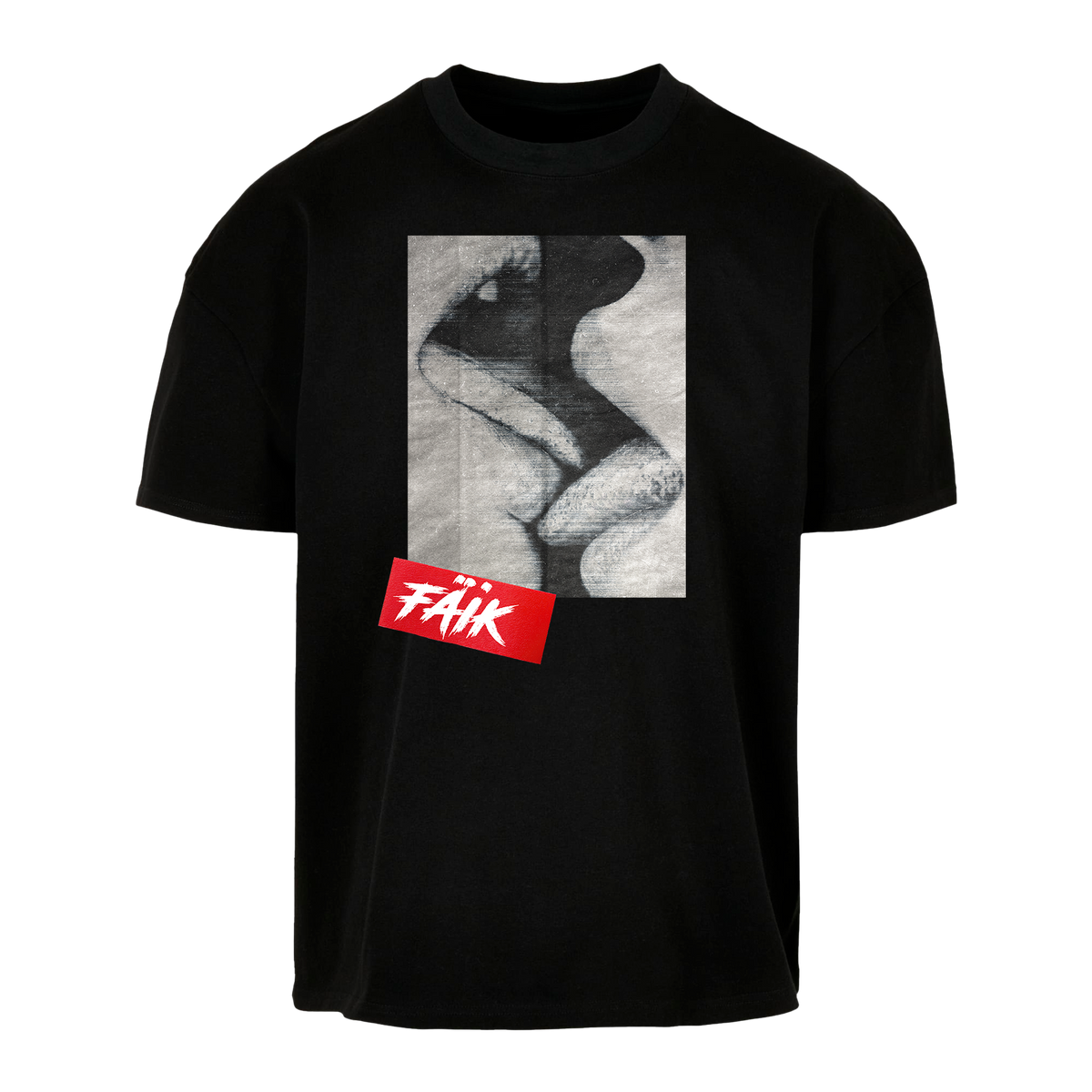 Kisses - T-Shirt